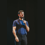 Non Stop e Padre Patrick estreiam uma comédia celestial que promete arrancar risadas do público.