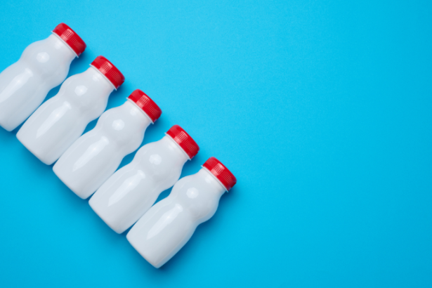 Engenharia de testes na prática: Elias Assum Sabbag Junior mostra como validar embalagens plásticas industriais com precisão.