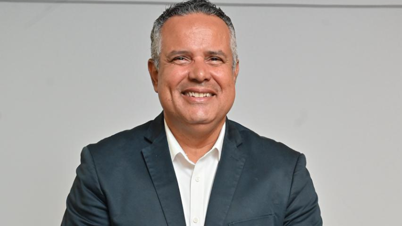 Na engenharia de pavimentos em corredores de alto tráfego e critérios técnicos analisados por Elmar Juan Passos Varjão Bomfim, o foco está na durabilidade estrutural. Produção de Elmar Juan Passos Varjão Bomfim.